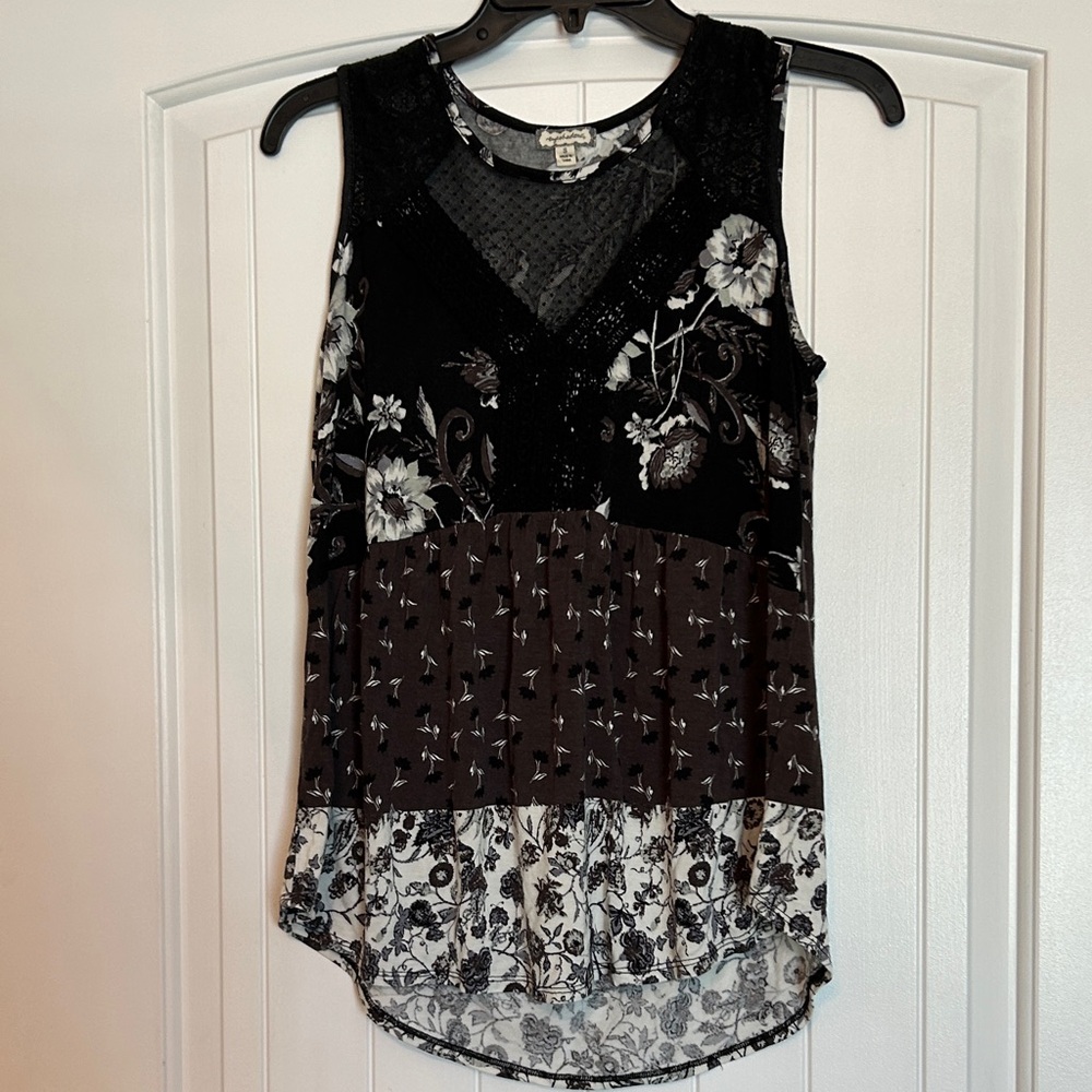 Brown black blouse small